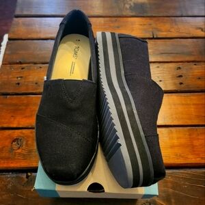 Toms Platform
